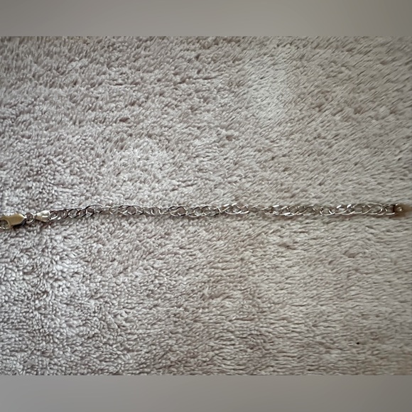 Sterling Silver Overlapping Link Bracelet - Picture 2 of 7